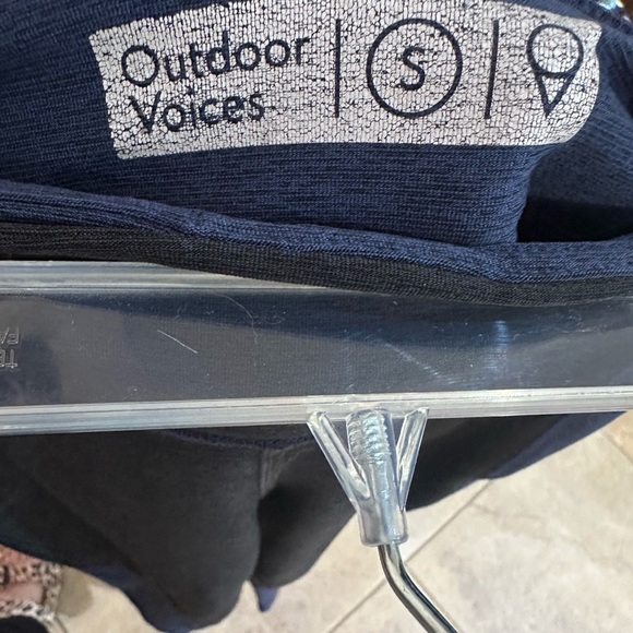 Outdoor Voices Black and Blue Leggings - Picture 3 of 3